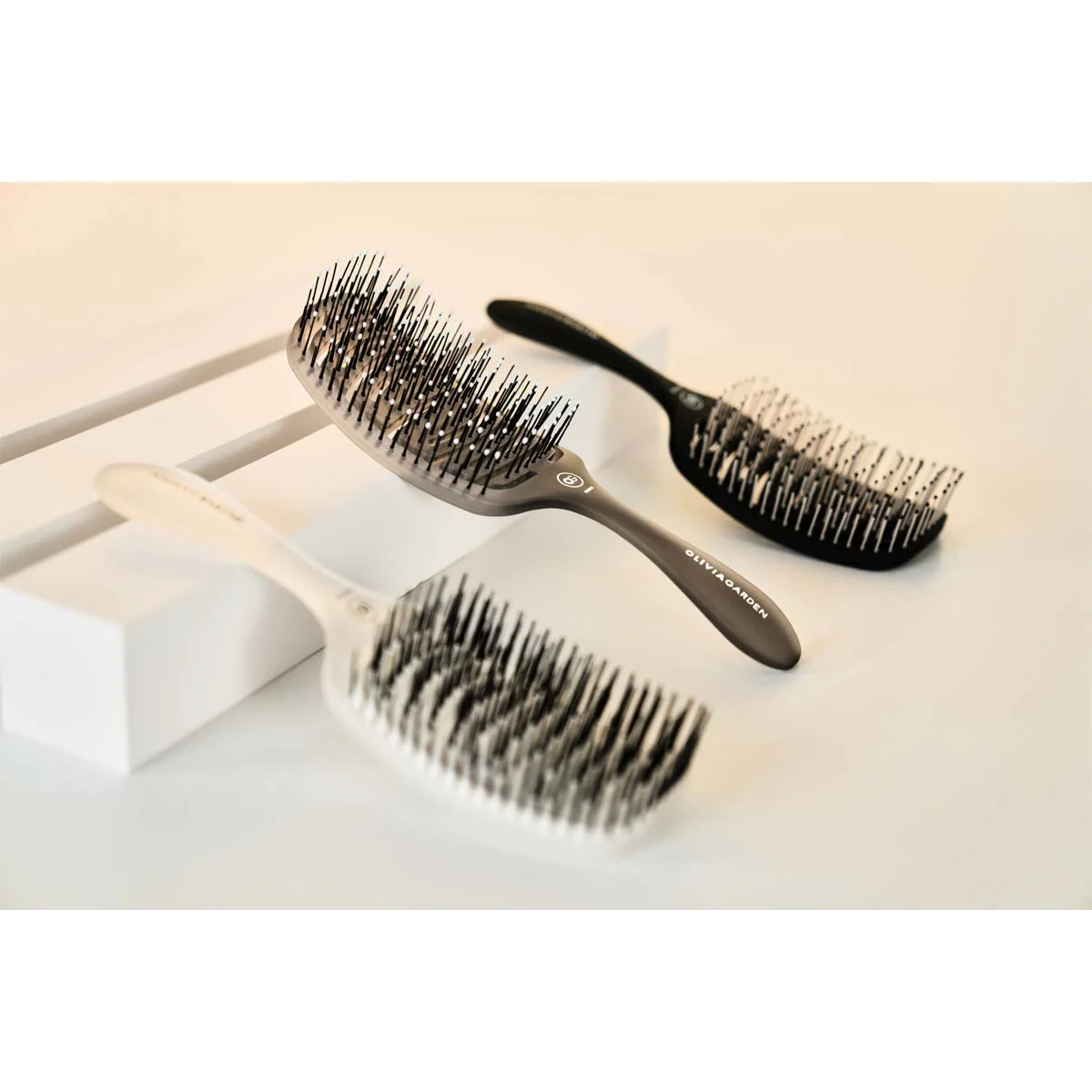 Brosse Essential Care Flex White pour Cheveux Fins - Image 4