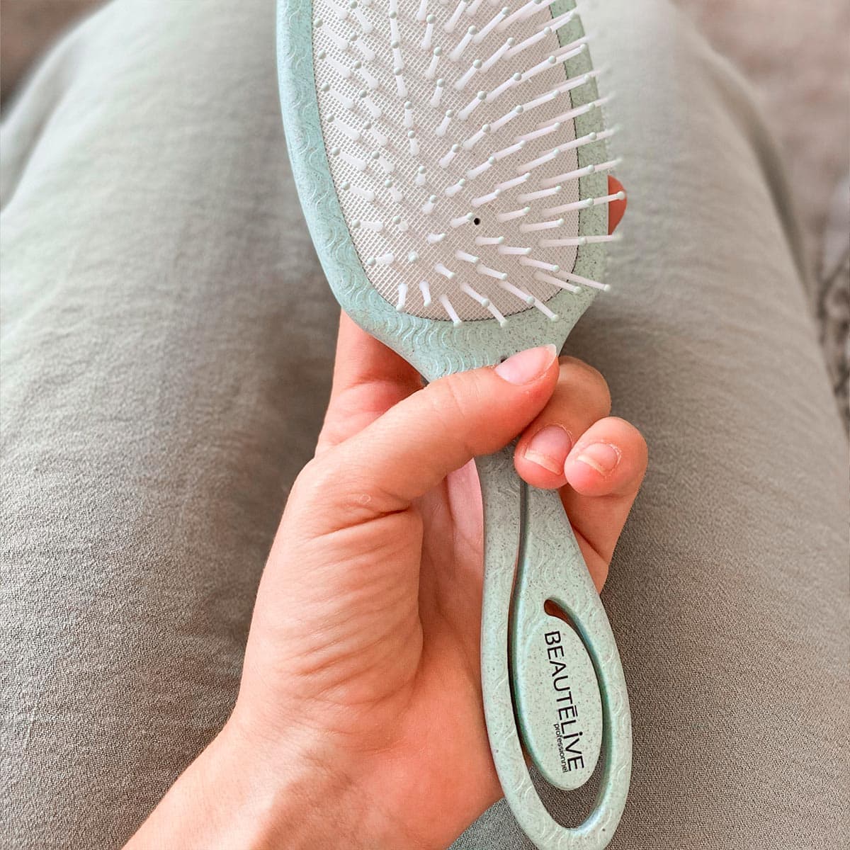 Brosse ovale pneumatique picots écologique - Image 2