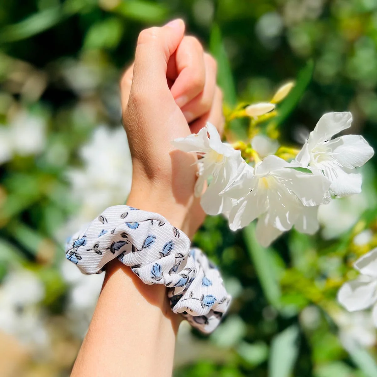 Chouchou Tissu Motif Floral - Image 3